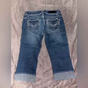 VIGOSS Women's Capri Jeans Blue Denim Embroidered Cuffed Pockets Size 27